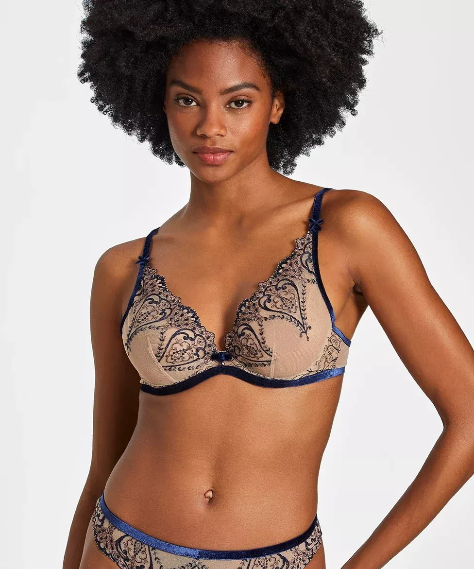 Aubade Coeurs Enlaces Triangle Plunge Bra