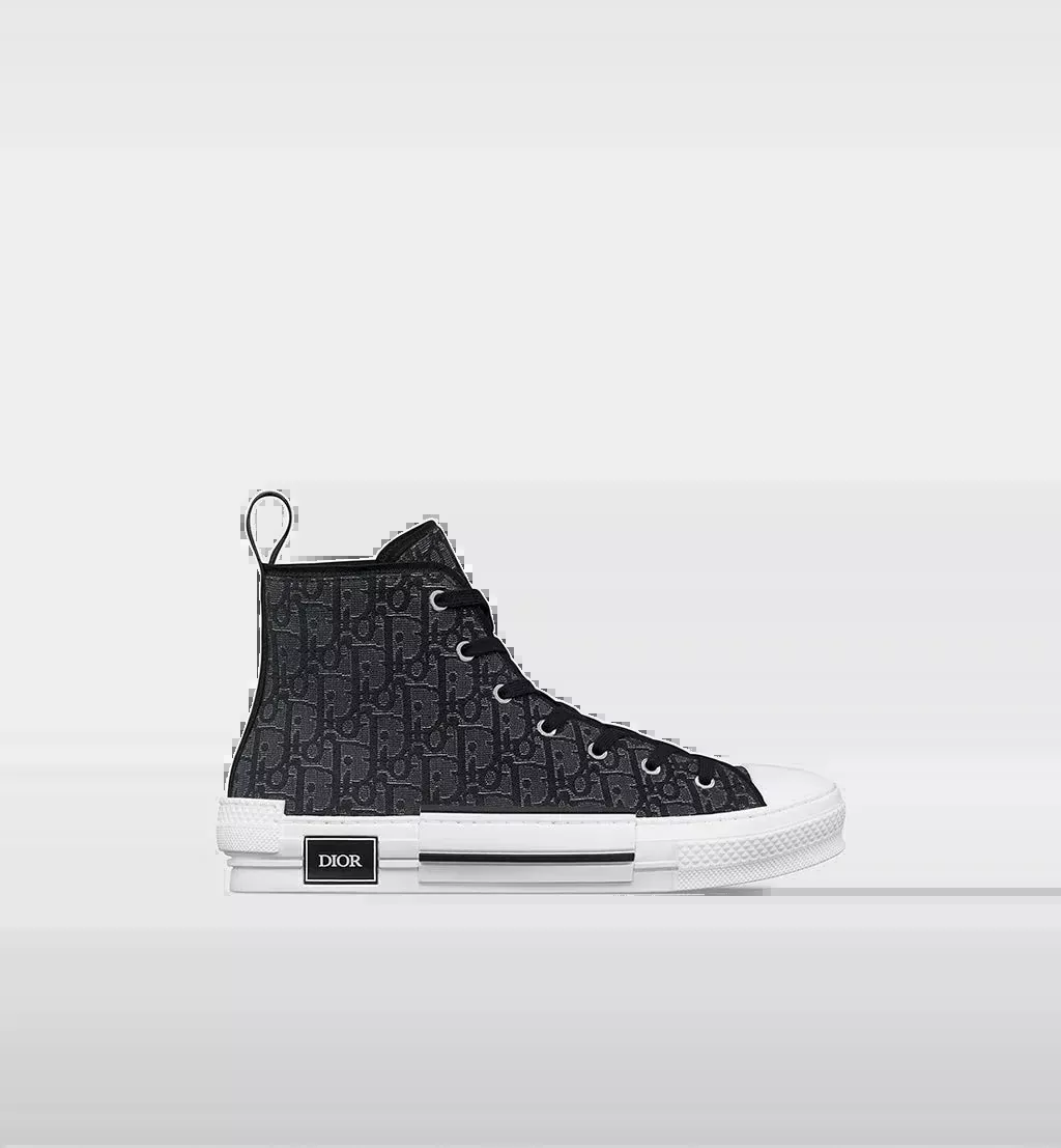 B23 League Sneaker