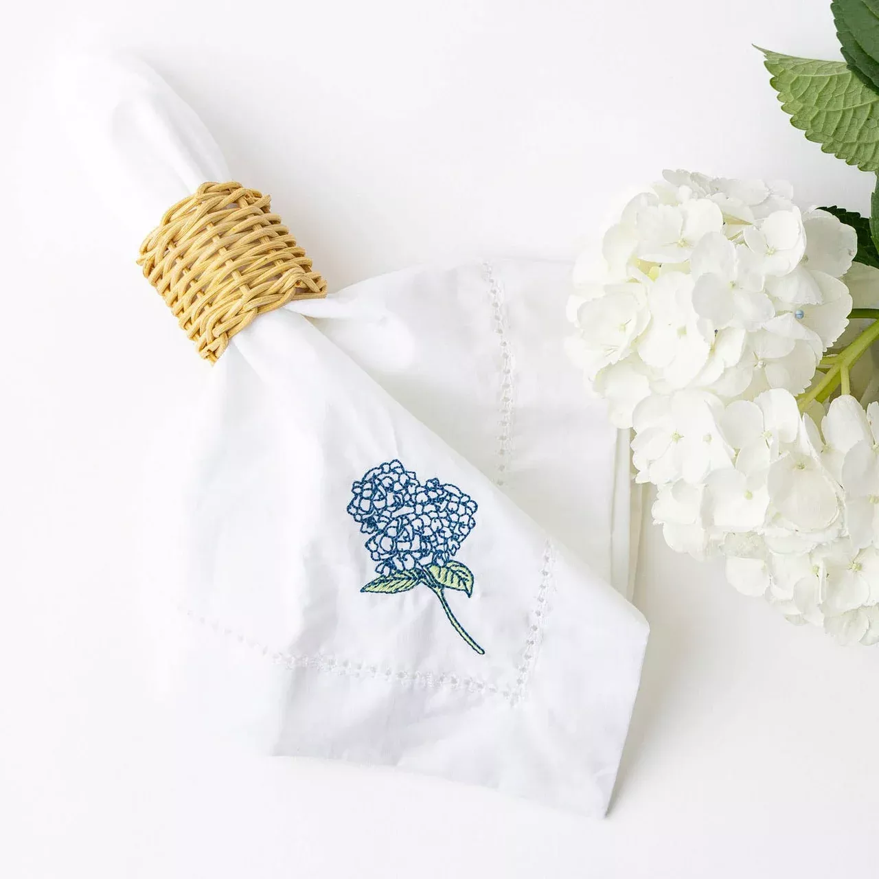 Embroidered Dinner Napkin - Hydrangea