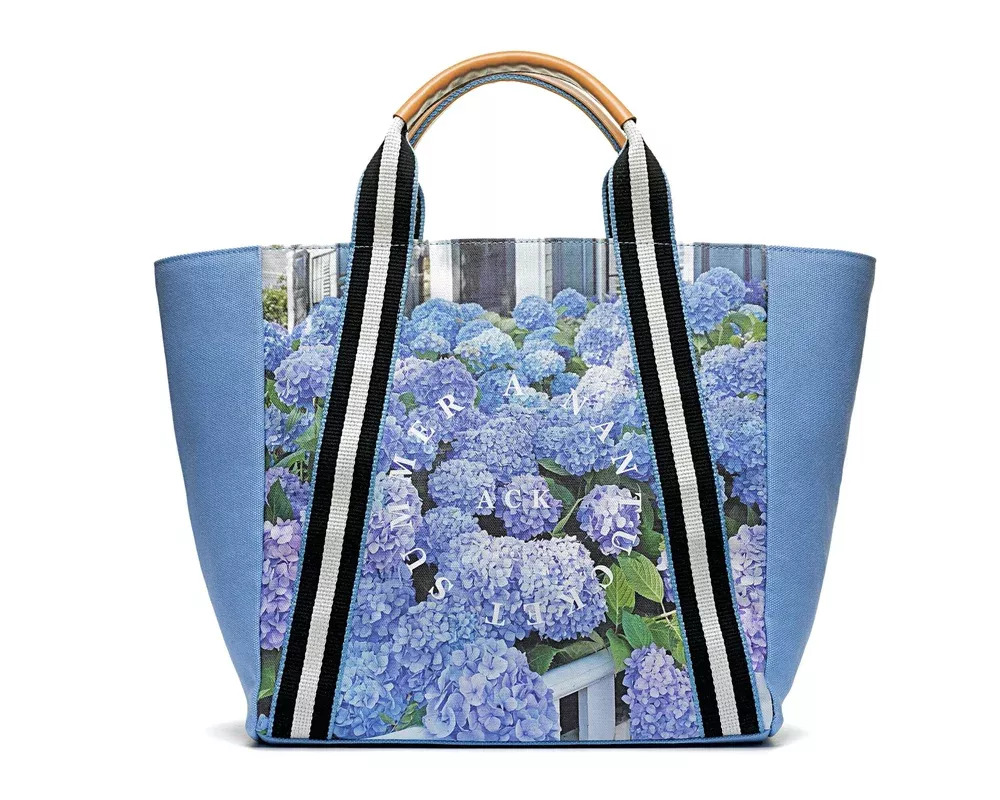 a hydrangea tote