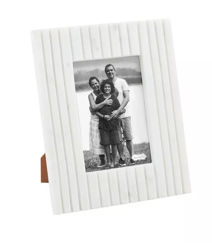 Medium Stripe Marble Frame