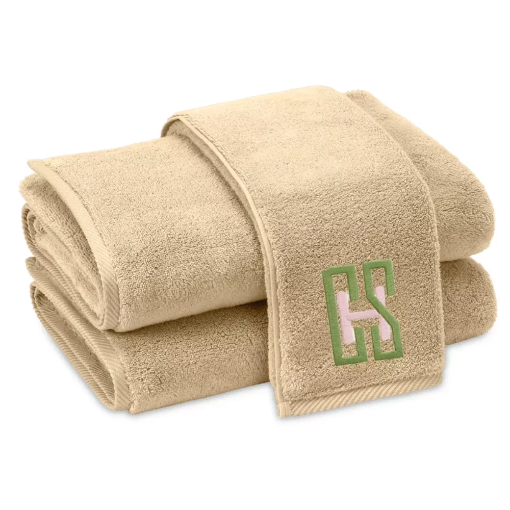 MILAGRO LINEN BATH BUNDLE WITH EMBROIDERY