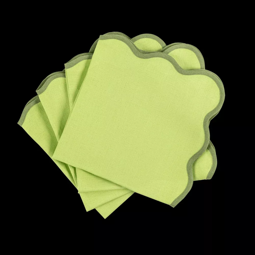 Scallop Edge Customizable Dinner Napkins-Set of 4