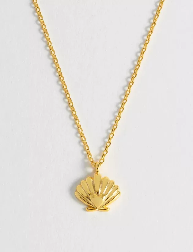 Scallop Heart Necklace