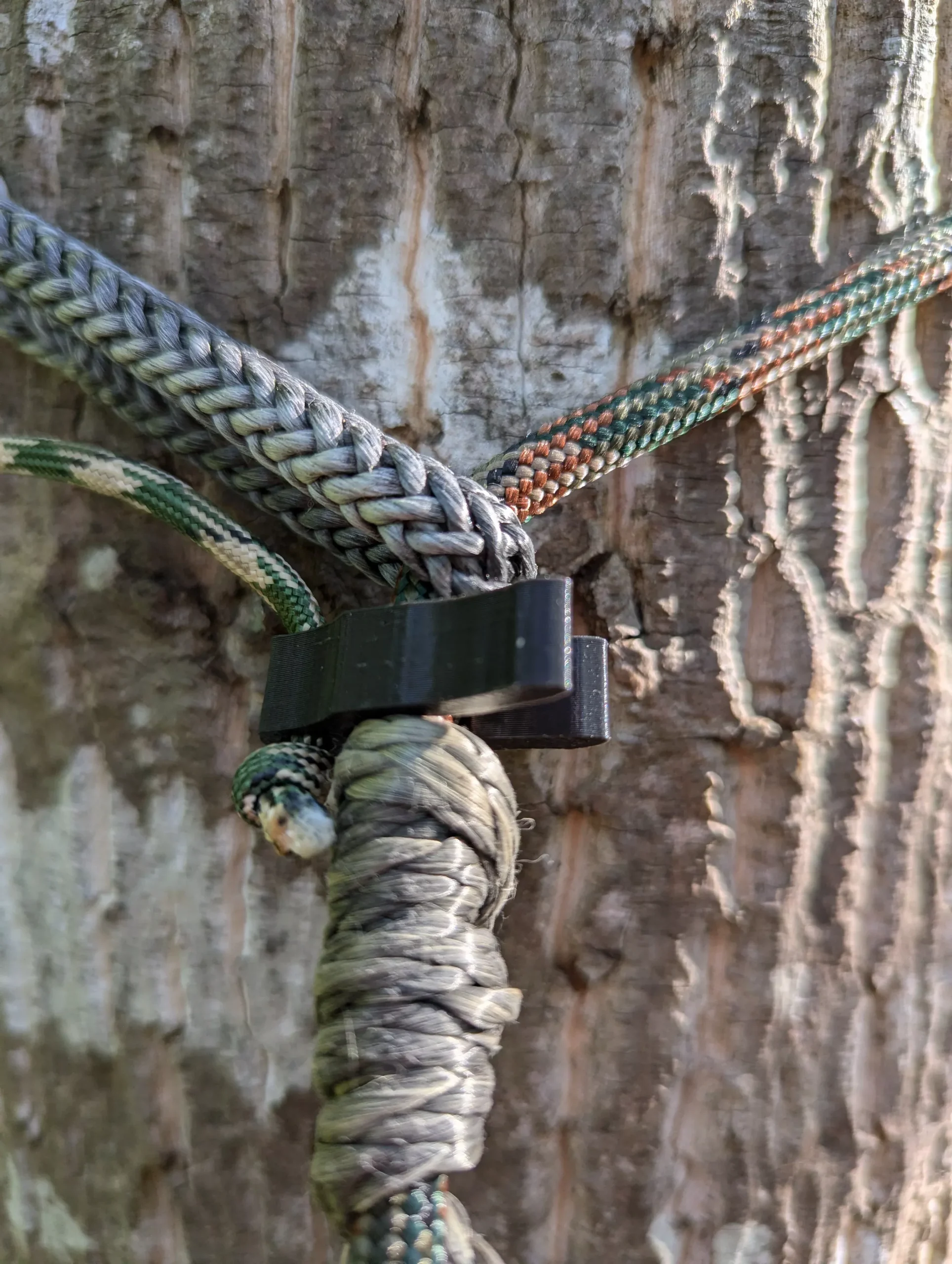 Tether Rope Clip for Saddle Hunting